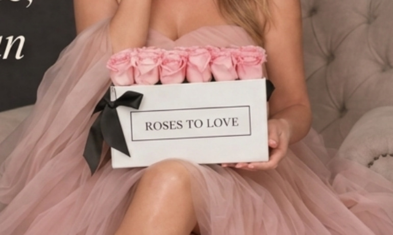 ROSES TO LOVE